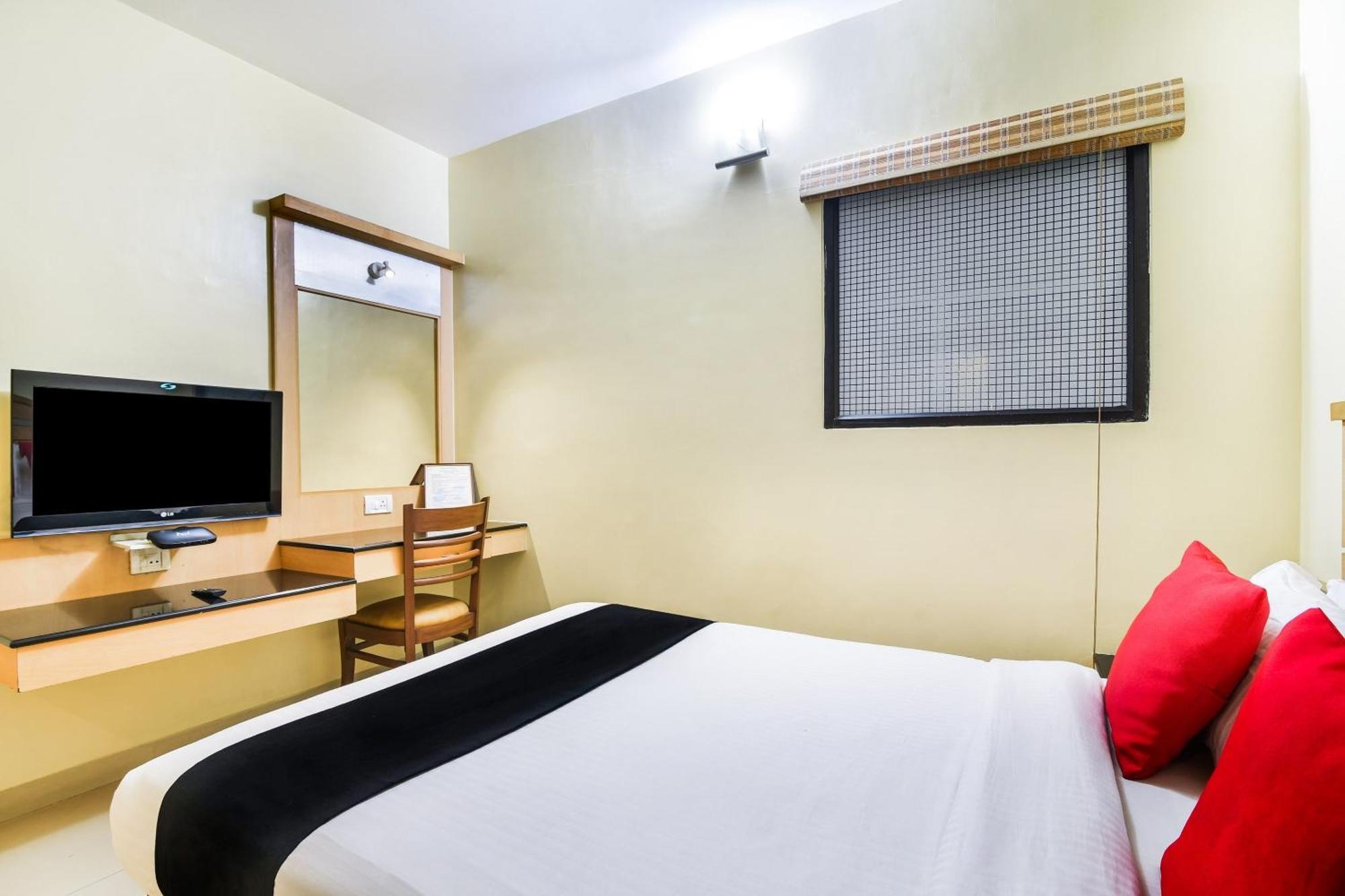 Super Capital O Grand Plaza Hotel Coimbatore Buitenkant foto