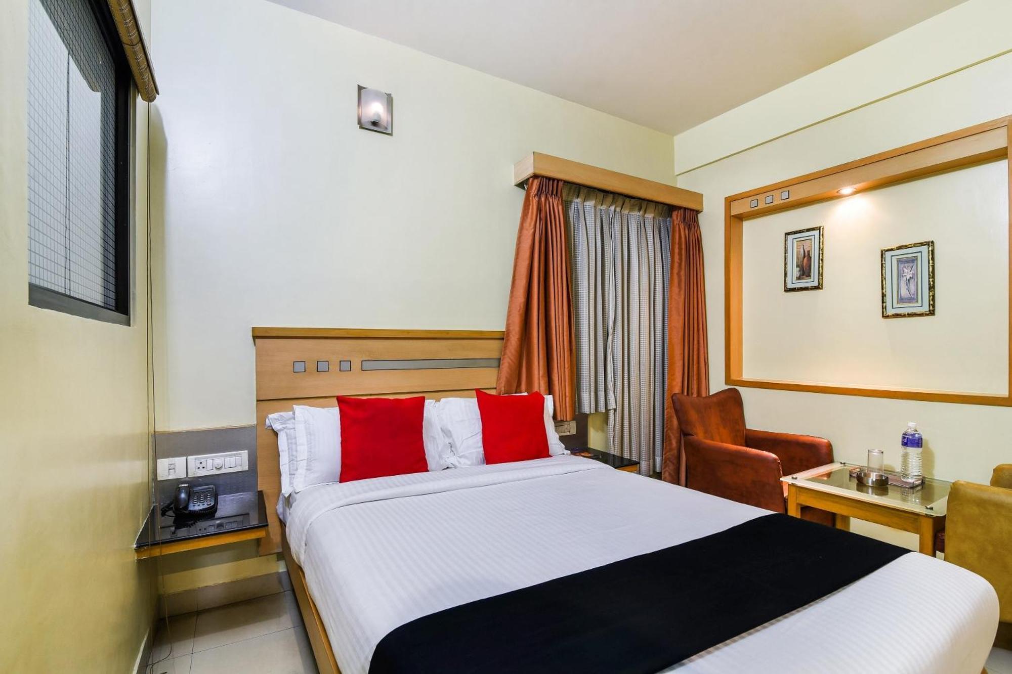 Super Capital O Grand Plaza Hotel Coimbatore Buitenkant foto