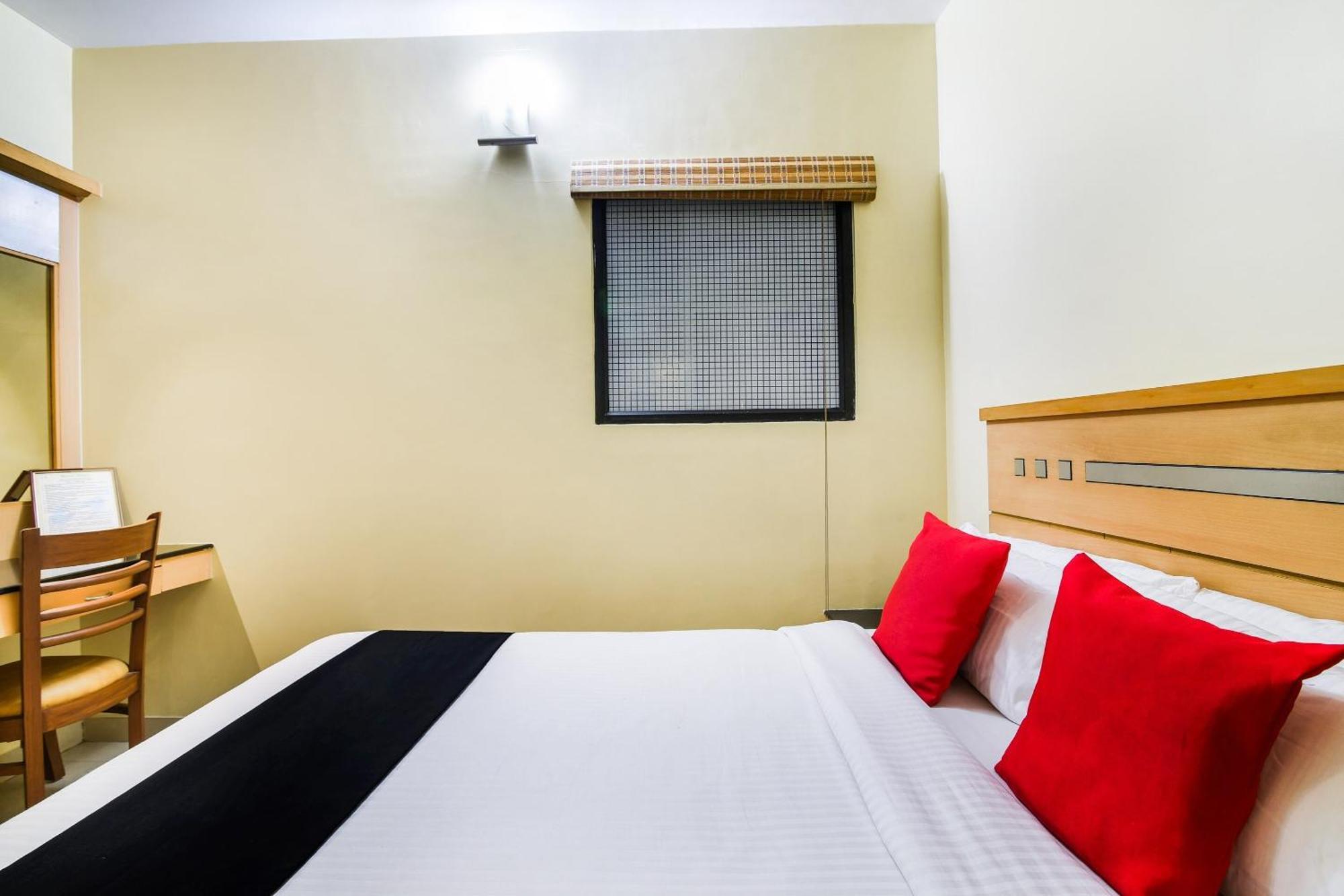 Super Capital O Grand Plaza Hotel Coimbatore Buitenkant foto