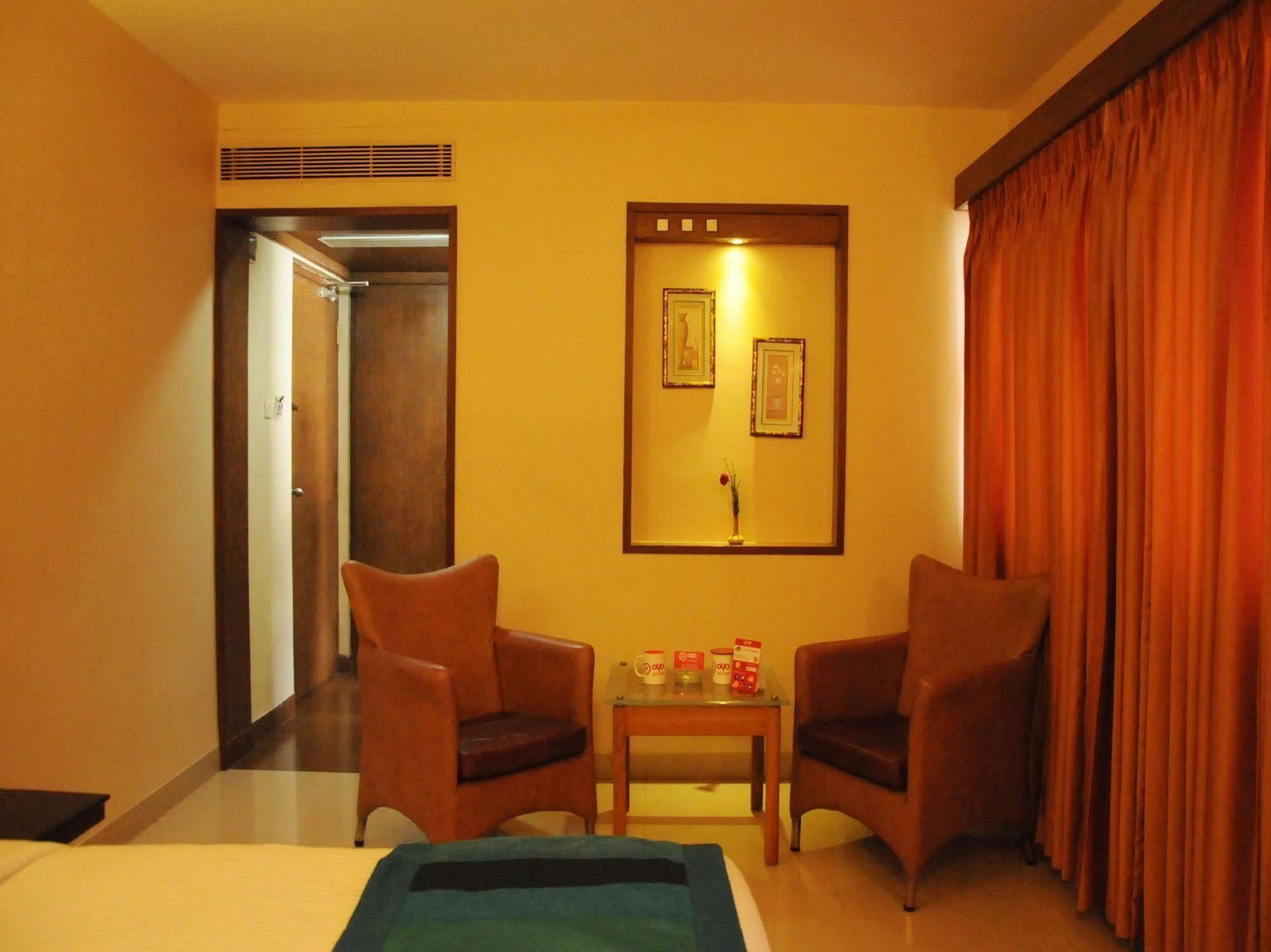 Super Capital O Grand Plaza Hotel Coimbatore Buitenkant foto