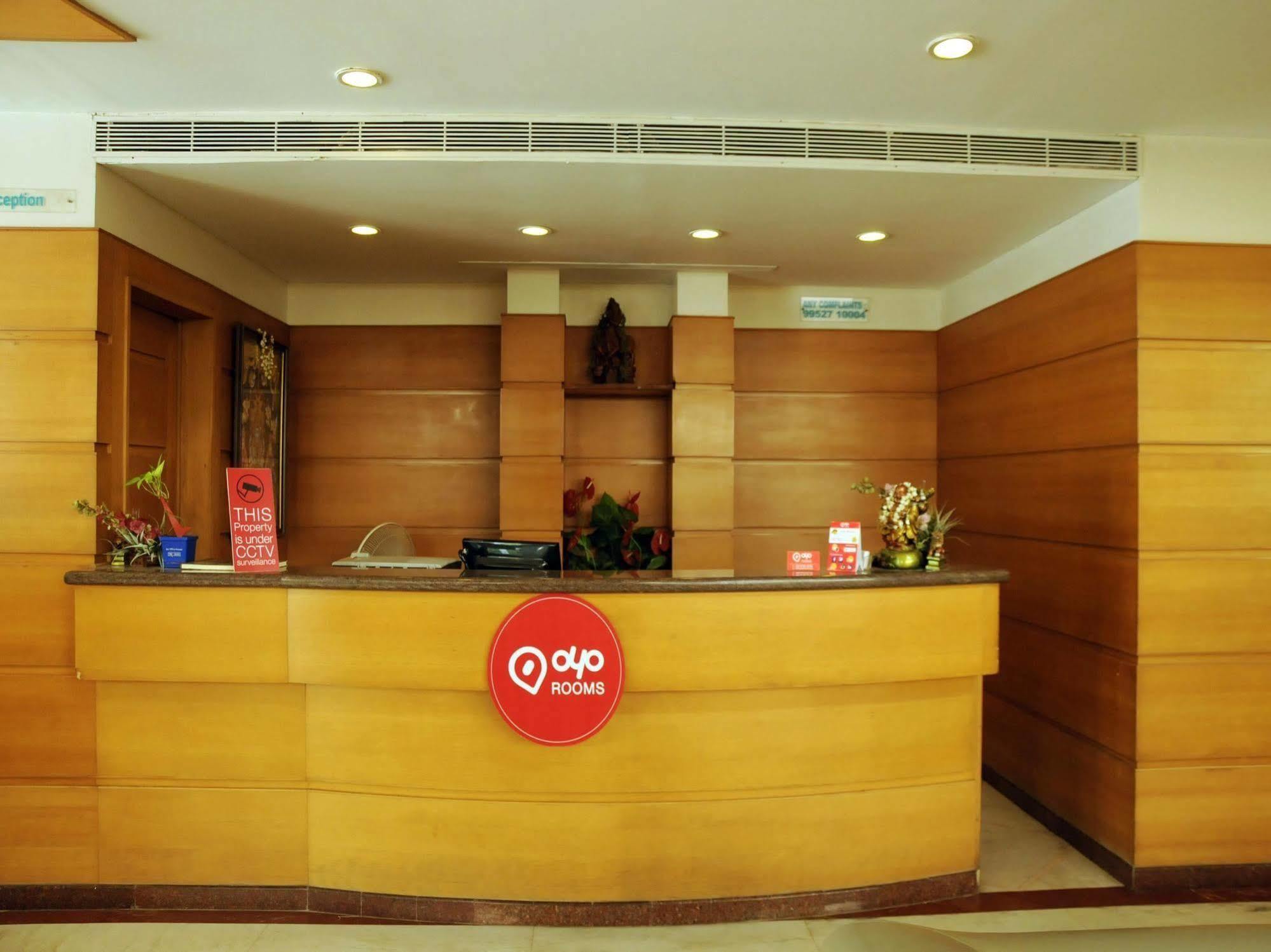 Super Capital O Grand Plaza Hotel Coimbatore Buitenkant foto